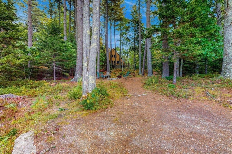 Others 5, Appalachee Pond Waterfront Cottage Decks, Sunroom, Dock With Kayaks & Canoe, Lincoln