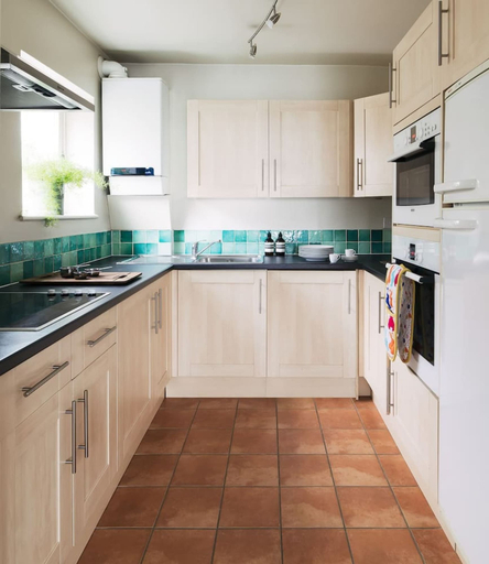 Room 4, Colourful House 2 Bedroom Apt - Notting Hill, London