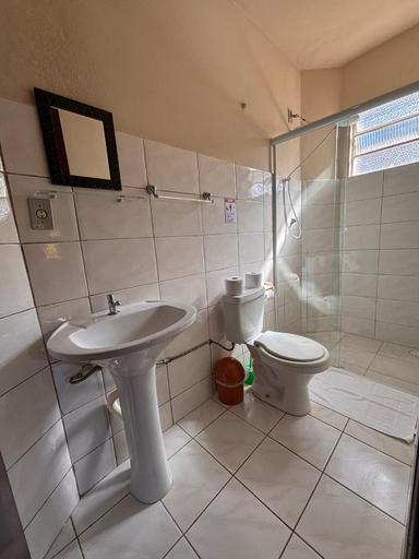 Bathroom 3, Pousada da Gota, São José dos Campos