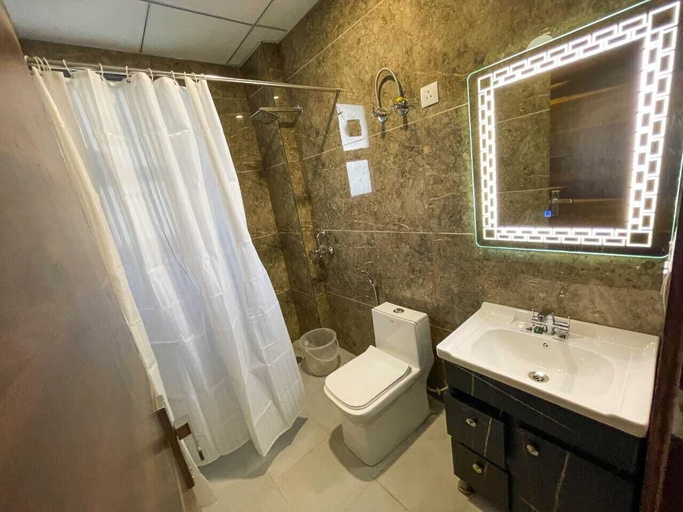 Bathroom, The Empire luxury suites, Gurgaon