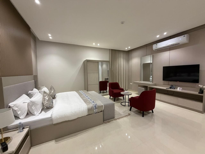 Room 3, valia