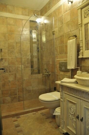 Bathroom 5, Ziyabey Konagi, Ayvalık