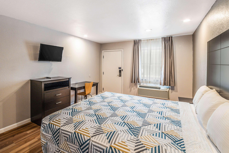 Room 2, Motel 6 Dallas, TX, Dallas