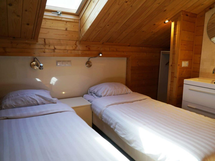 Room 2, Boekhorst L"etage 10, Lochem