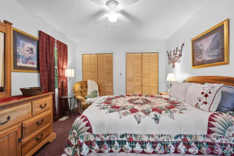 Bedroom 2, Mountain Dew, Sevier