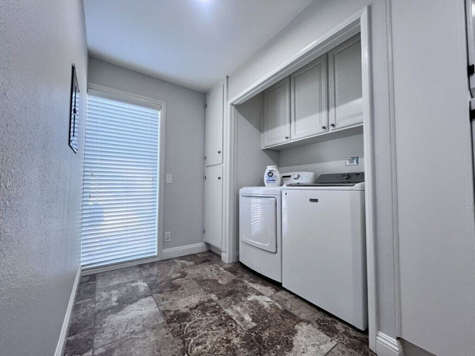 Others 5, 5 Bedroom 4 Bath Pool Home Near Disney, Orange