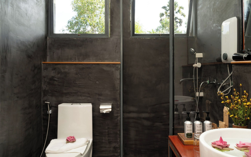 Bathroom 3, Sré Lodge Living Style Community, Kampot