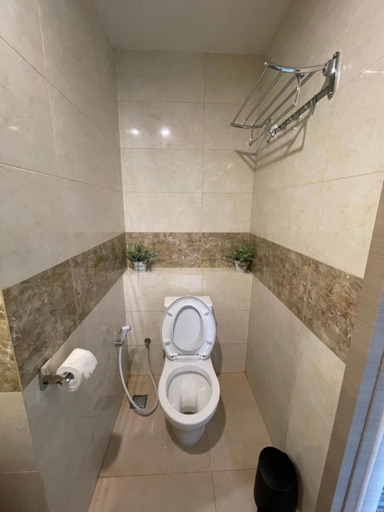 Bathroom 5, The Yudhistira Apartment, Sleman