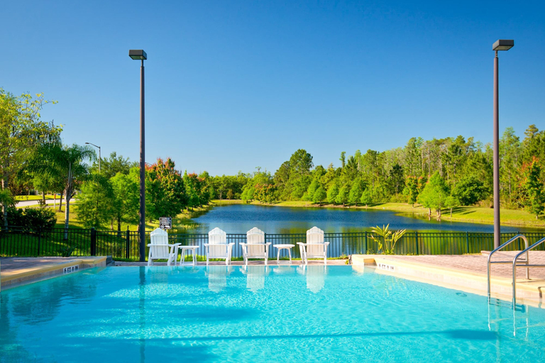 Interior 3, Fourth Floor Condo w/ Shared Pools, Hot Tub, Central AC - Near Theme Parks, Osceola