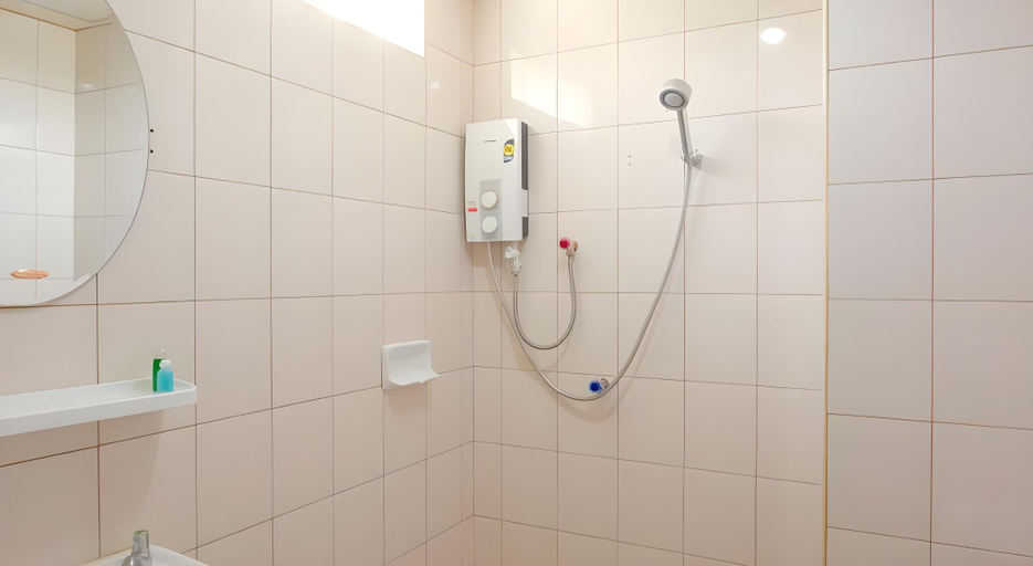 Bathroom 3, Charn Residence, Muang Chon Buri