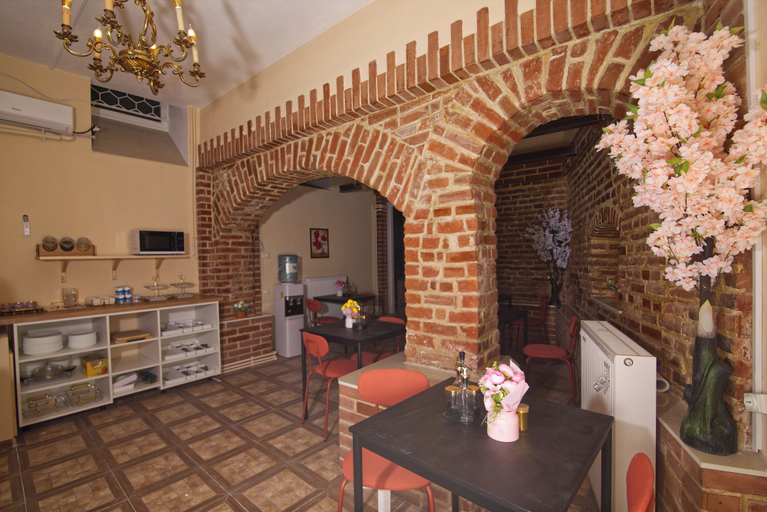 Dining 4, Maison Berthelot, Municipiul Bucuresti
