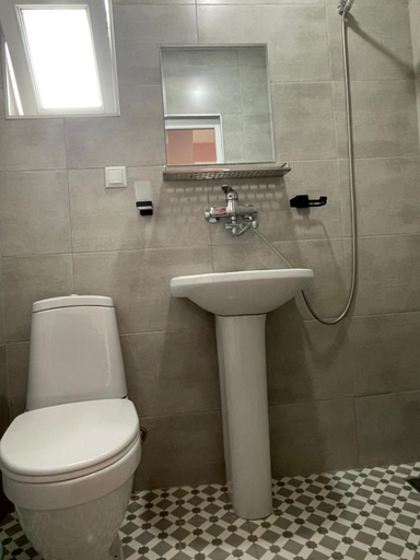 Bathroom 2, Bakuriani Mtis 6, Borjomi