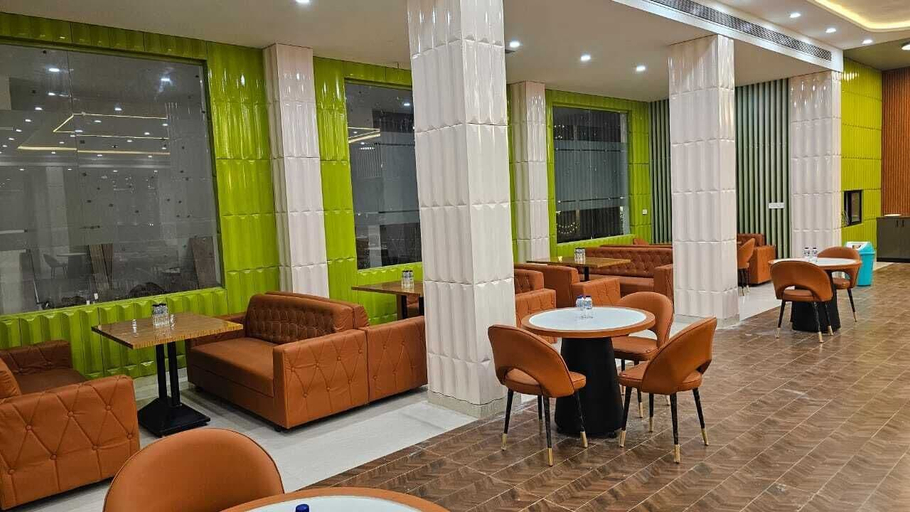 Dining 3, Devansh Palace And Resort, Pratapgarh