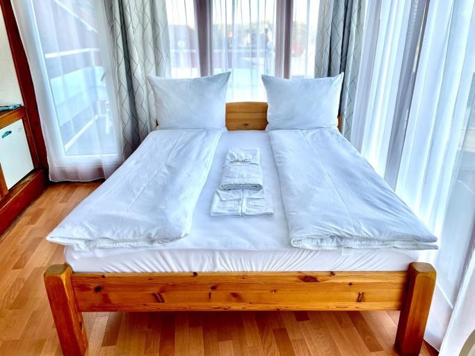 Bedroom 2, Just Pension & Bar, Nordwestmecklenburg