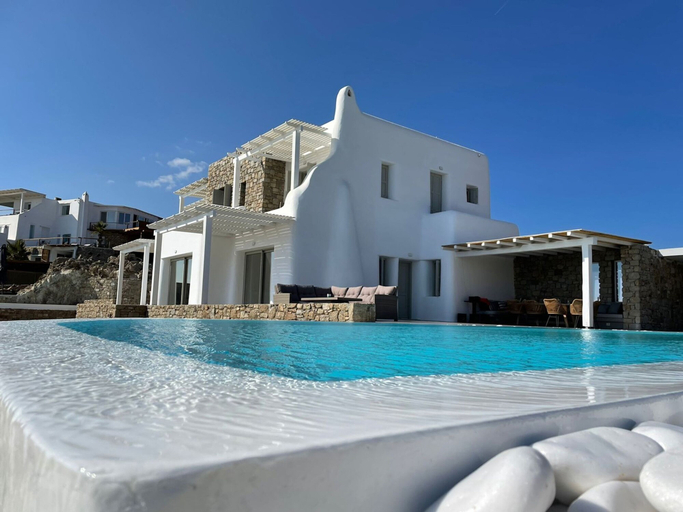 Room 2, Atlas in Mykonos With 8 Bedrooms and 8 Bathrooms, South Aegean