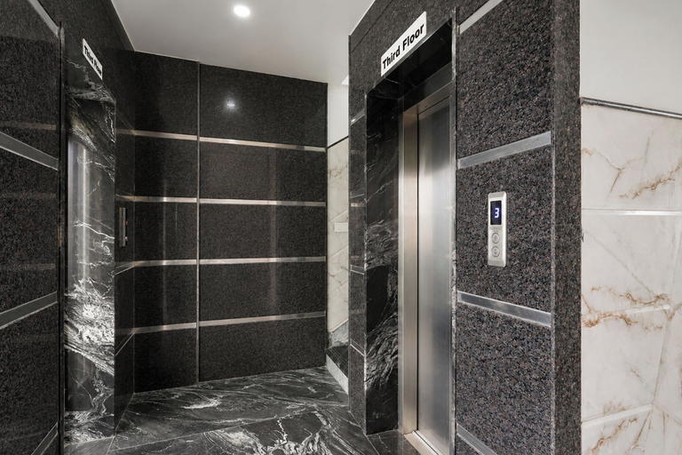 Elevator 3, Fabhotel Prime Golden Leaf, Bangalore