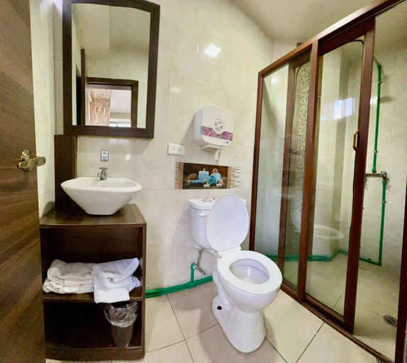 Bathroom 5, Hotel La Cumbre By Team Adventure, Baños