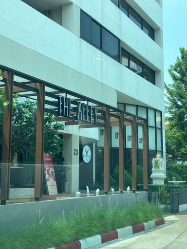 Others 3, 2 mins walk to BTS Bang Chak, Phra Khanong