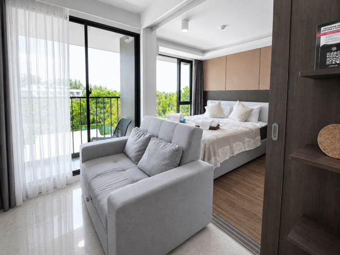 Living room 2, Aristo 1BR Coastal Escape in Surin Beach, Pulau Phuket
