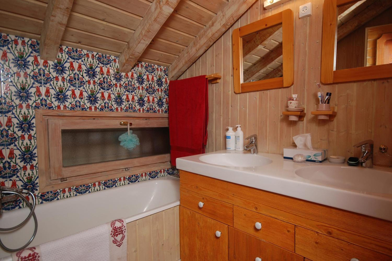 Bathroom 3, Chalet Mokus, Savoie