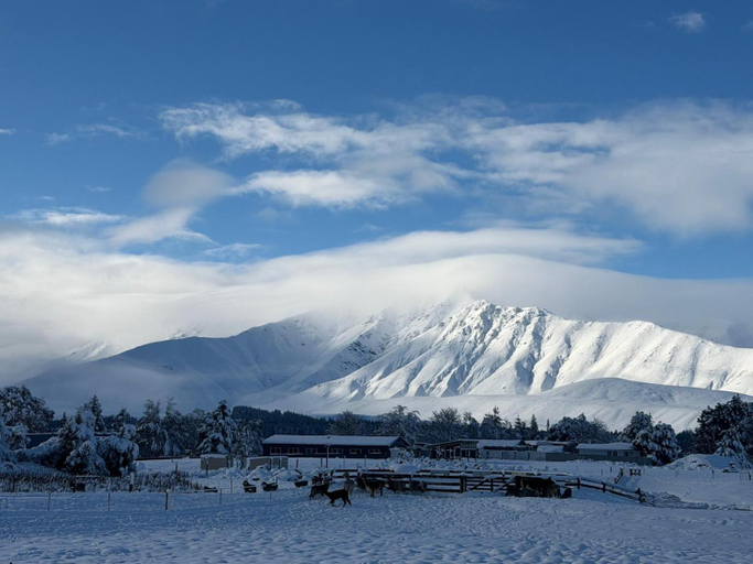 Others 5, Queenie's Lakeview Star - Alpine Range & Farm View, Mackenzie