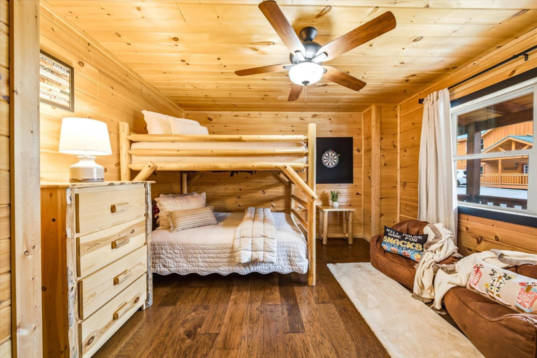 Bedroom 2, Heavenly Daze Amazing Mountain View, Hot Tub, Game Room!, Sevier