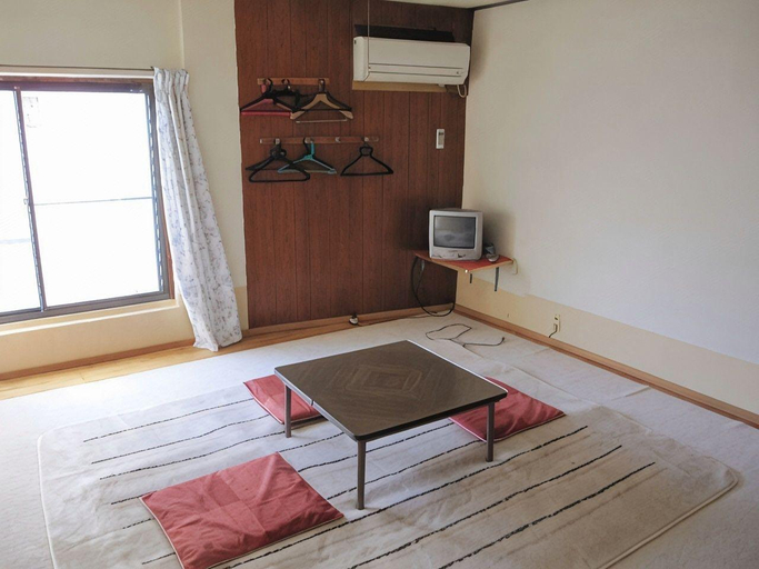 Bedroom 2, Awajishima Eight Minshuku , Sumoto