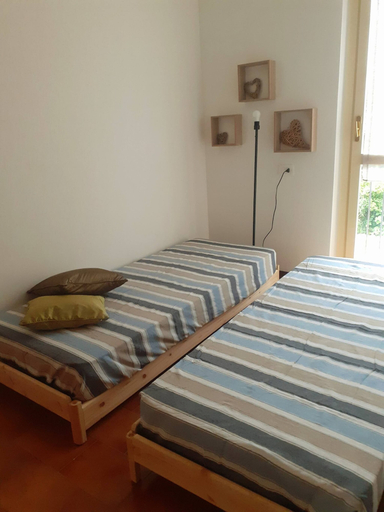 Room 4, My Holiday Home "home", Lecco