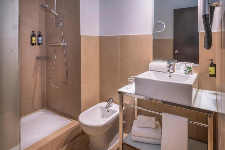 Bathroom 4, Hotel Serhs del Port, Barcelona