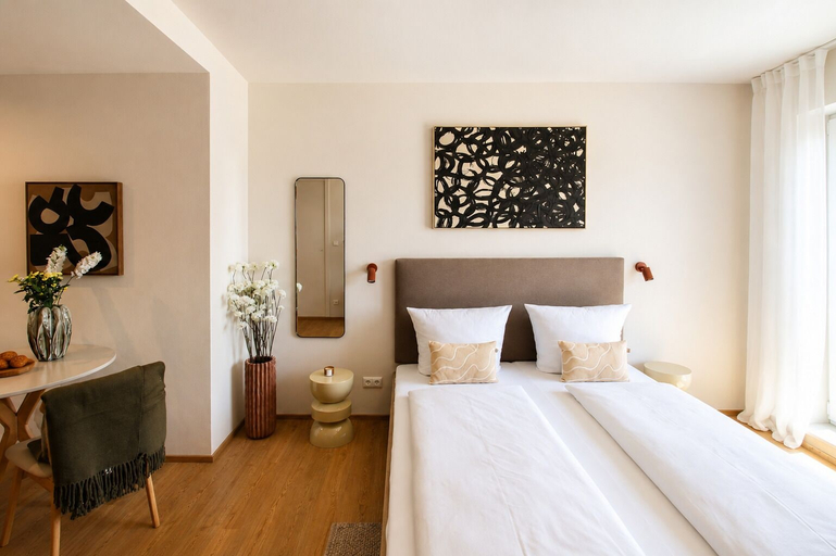 Room 5, homie stay am sonnenstuhl, Würzburg