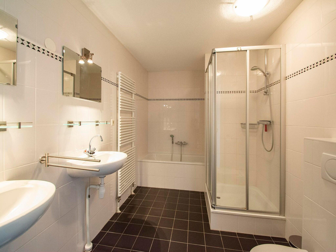 Bathroom, Apartment in Groote Keeten near Sandy Beach, Zijpe