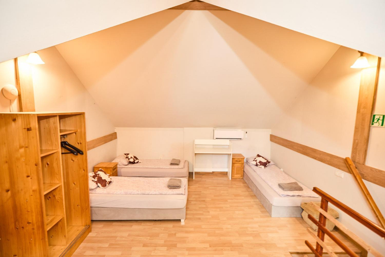 Bedroom 3, Rancho Adama - wypoczynek w sercu Beskidow!, Żywiec