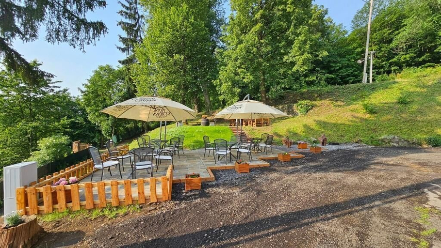 Outdoor dining, Black M - Penzión - Reštaurácia, Banská Štiavnica