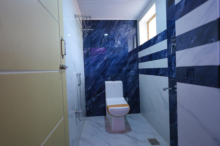 Bathroom 3, Mount Zion Holidays, Tirunelveli