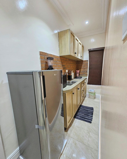 Private kitchen 5, OMARIHOUSE LUXURY APARTMENT, Umuahia North