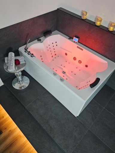 Bathroom 3, Privat-Spa mit Whirlpool und Sauna in Sursee, Sursee