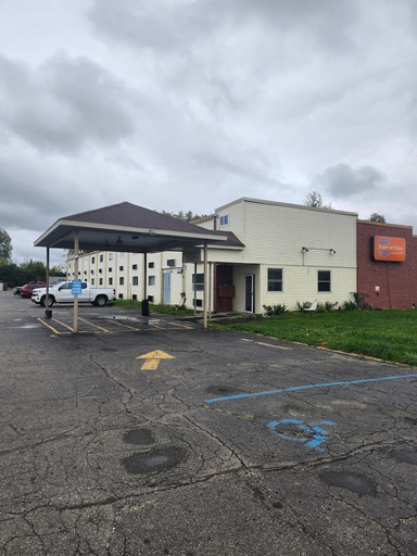 Exterior & Views, Airport Inn Flint, Genesee