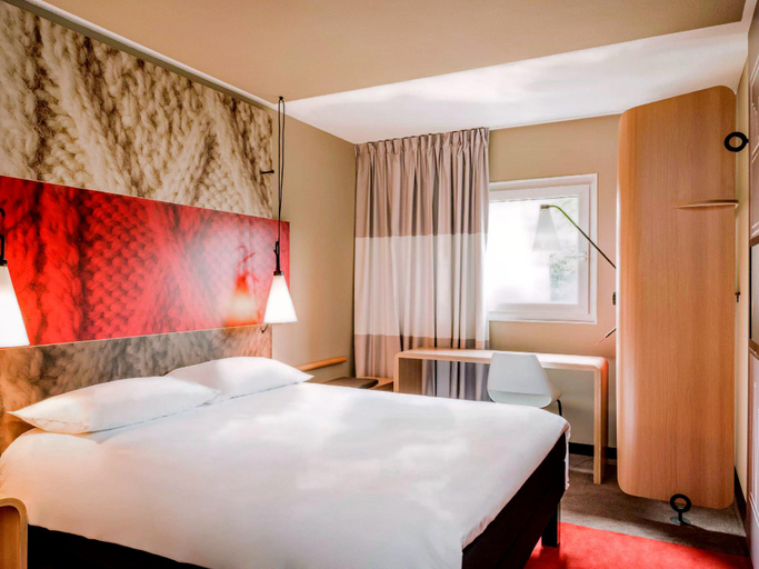 Bedroom 1, ibis Marne-la-Vallée Noisy, Seine-Saint-Denis