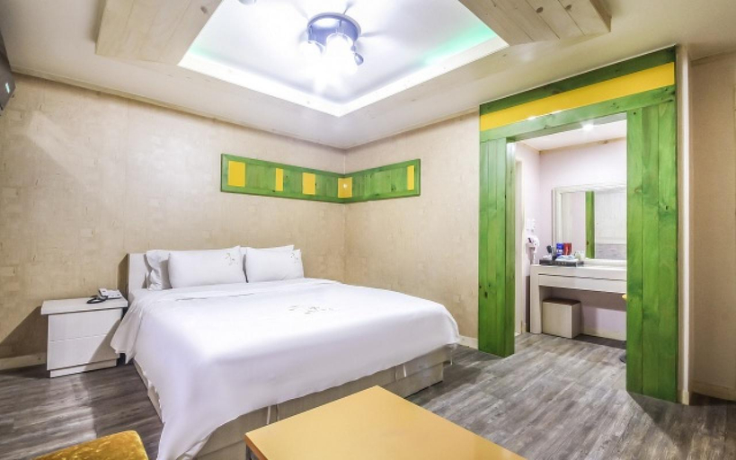 Bedroom 2, Gwangju Sangmugung Gung, Gwangsan