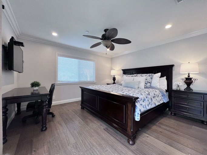 Bedroom 2, Swanky 5 bedroom 4.5 bath home (3 Master Suites), Orange
