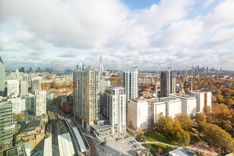 Others 5, Bright 1 Bedroom Apartment in Elephant and Castle, London