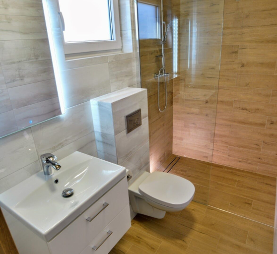 Bathroom 2, Amber Domki, Wejherowo