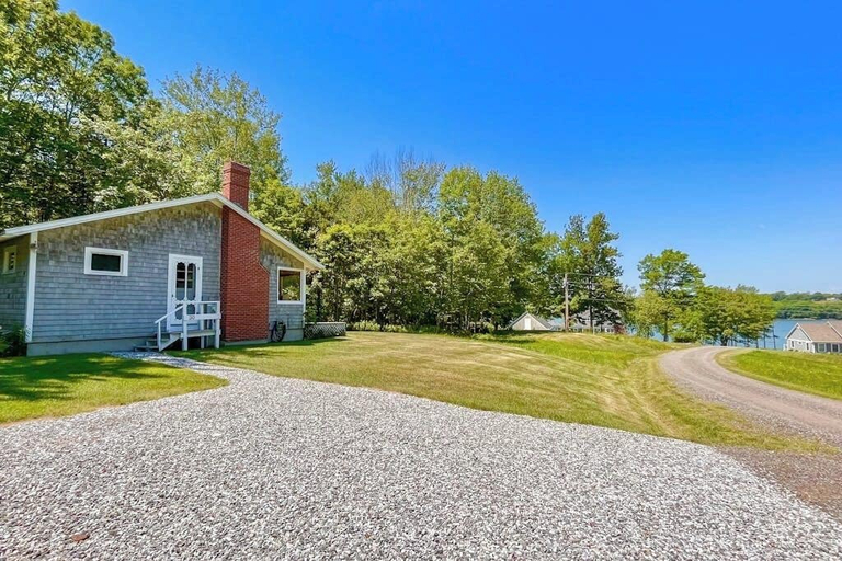 Exterior 4, Classic Home Overlooking the St. George River With Deck & Great Views, Knox