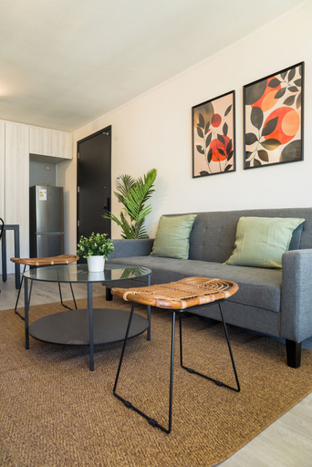 Living area 5, Modern Nunoa 2BR Apartment Pool and Gym, Cordillera