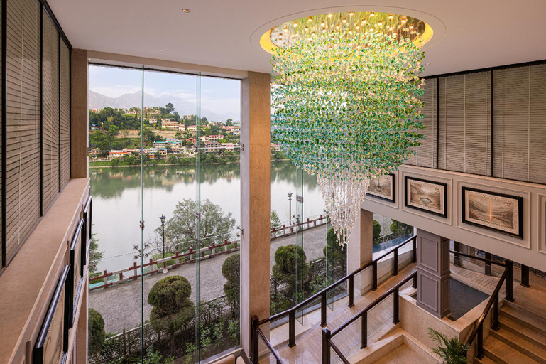 Interior view, Fortune Lakeview Bhimtal – Member ITC Hotels' Group, Nainital