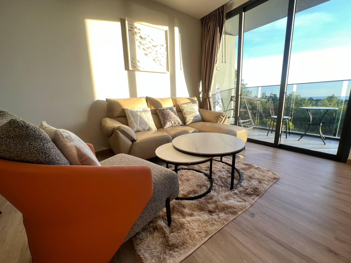 5, Luxury Oceanfront Retreat Andromeda Apartment Pattaya, Pattaya