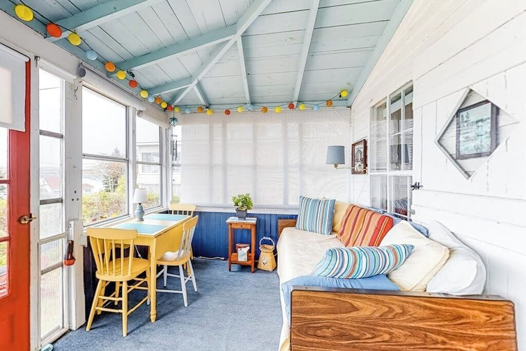 Living area 4, Ocean Point Home, Large Porch, Ocean View, Water Access, Lincoln