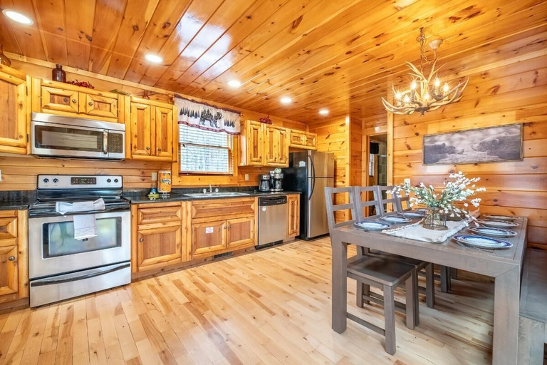 Private kitchen 4, Smoky Mountain Vista, Sevier