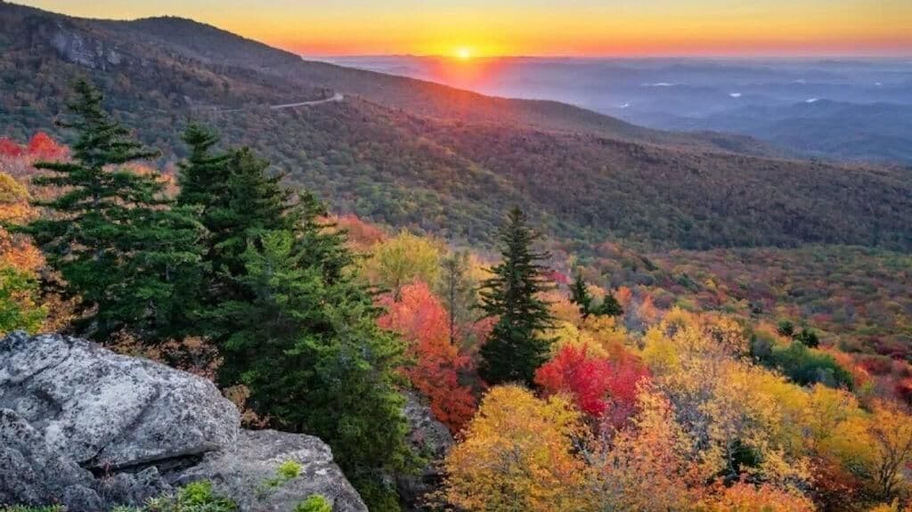 Miscellaneous 3, Smokies Outlook, Sevier