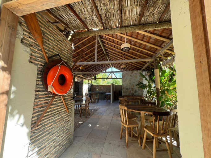 Food & Drinks 5, Chales Farol Village, Fortim